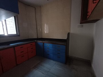 Room in 3 BHK Apartment at Shabi Complex, Vashi Sector 12 – for Rent