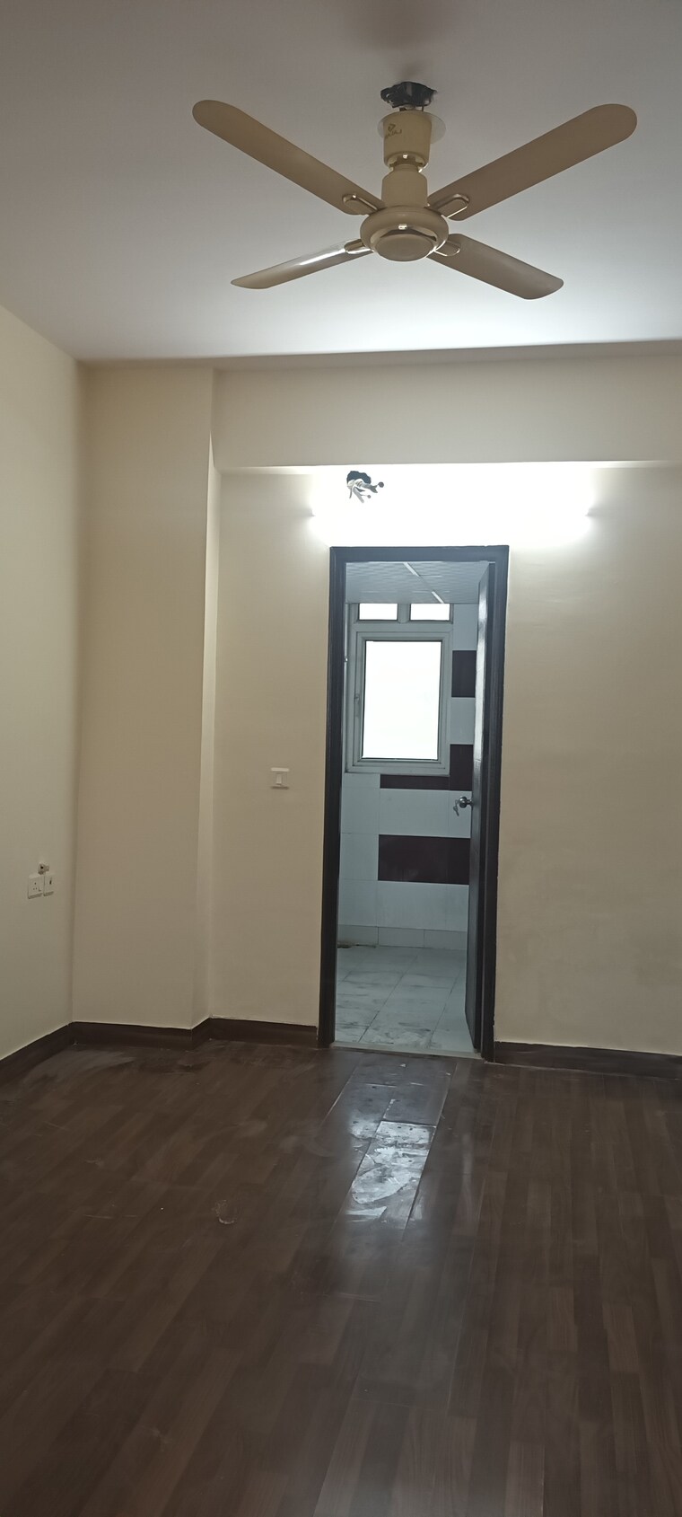 Master Bedroom, sethi-max-city 3 Bedroom 1985 Sq.Ft. Apartment In Vaishali Sector 9 Ghaziabad 9107960