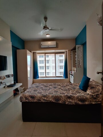 Bedroom in 3 BHK Apartment at Shiv Shakti Complex, Andheri West – for Rent