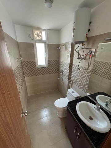 Bathroom in 3 BHK Villa at Panchsheel Villas, Sector 16 Greater Noida – for Rent