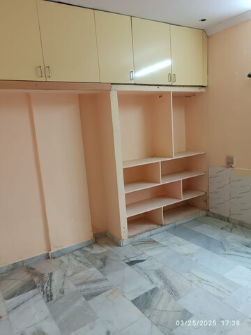 Room in 2 BHK Apartment at Begumpet – for Sale