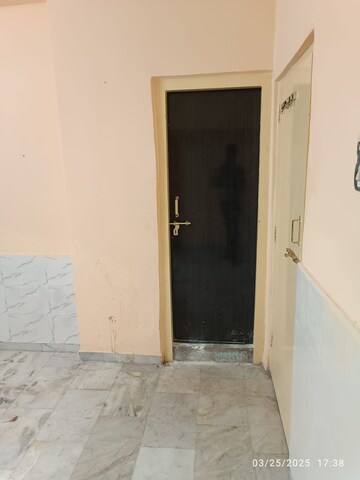 Room in 2 BHK Apartment at Begumpet – for Sale