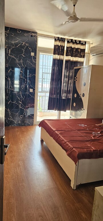 Living Room in 3 BHK Villa at Amrapali Dream Valley, Tech Zone 4 Greater Noida – for Rent