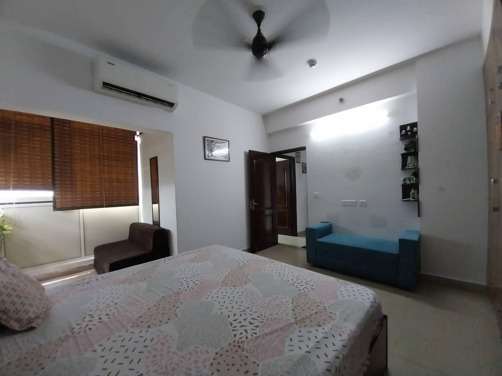 2 BHK 1000 Sq.Ft. Apartment in Nimbus The Park Street