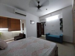 2 BHK Apartment For Sale in Nimbus The Park Street