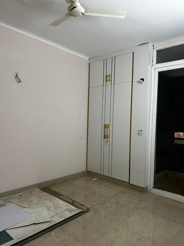 Room, amrapali-leisure-valley 3 Bedroom 1825 Sq.Ft. Villa In Tech Zone 4 Greater Noida Greater Noida 9108008