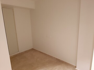 Room in 2 BHK Apartment at Hiranandani Castle Rock, Powai – for Sale
