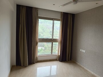 Room in 2 BHK Apartment at Hiranandani Castle Rock, Powai – for Sale