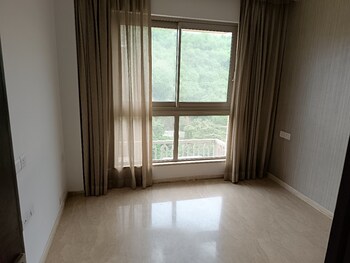 Hiranandani Castle Rock