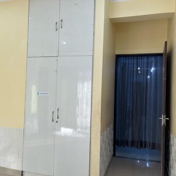 Bathroom in 3 BHK Apartment at Ahmamau – for Rent