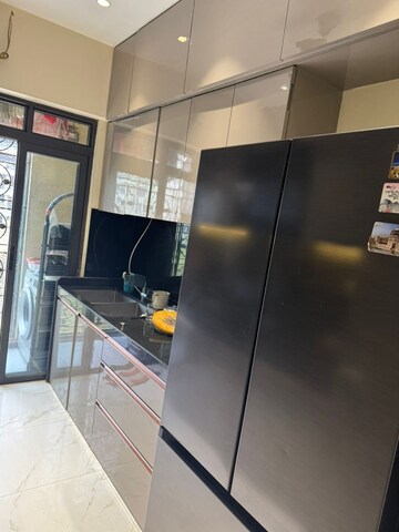 Furnished Amenities in 2 BHK Apartment at Lodha Sterling, Kolshet Road – for Sale