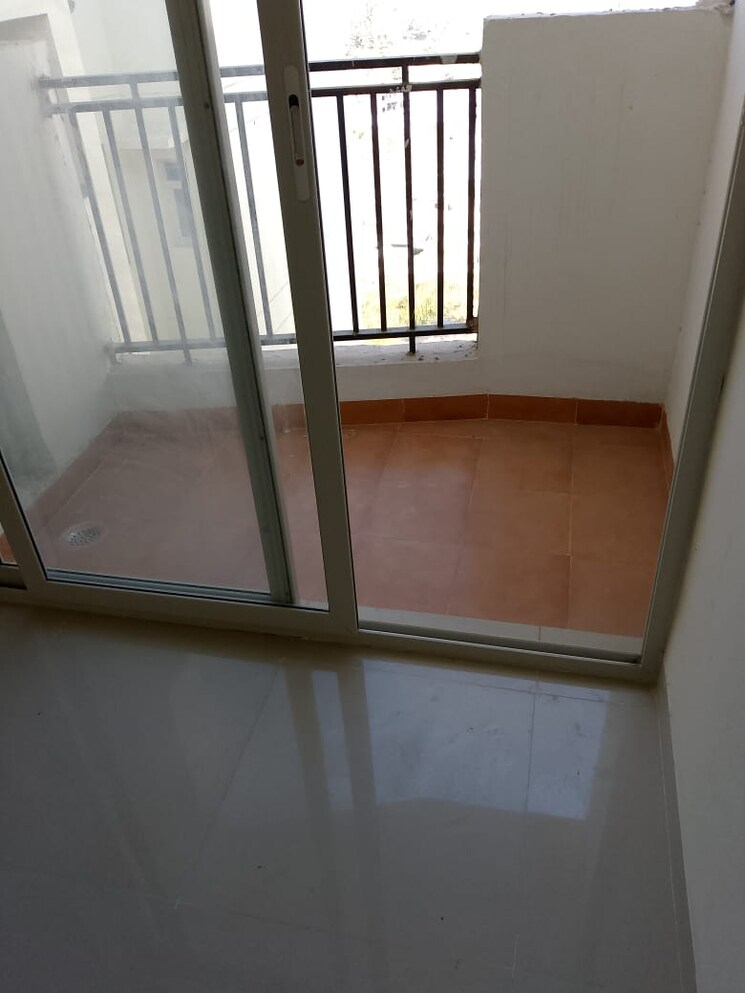 Balcony, sushant golf city 3 Bedroom 1810 Sq.Ft. Apartment In Sushant Golf City Lucknow 9108069