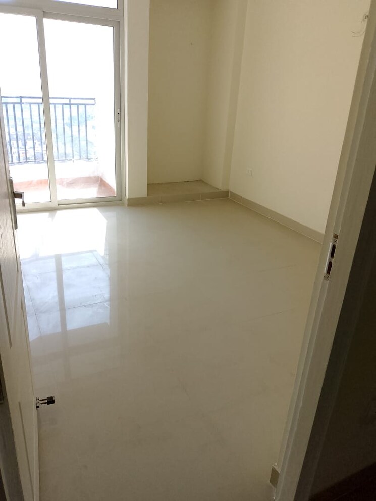 Room, sushant golf city 3 Bedroom 1810 Sq.Ft. Apartment In Sushant Golf City Lucknow 9108069