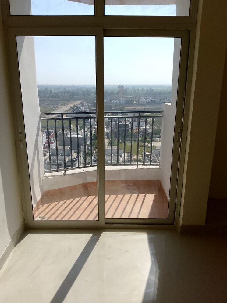 Balcony, sushant golf city 3 Bedroom 1810 Sq.Ft. Apartment In Sushant Golf City Lucknow 9108069