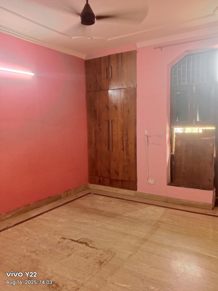 Room, ashoka-enclave-3 3 Bedroom 1350 Sq.Ft. Builder Floor In Sector 35 Faridabad 9108118