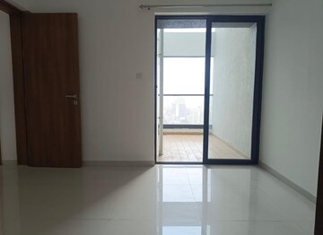 Room in 2 BHK Apartment at Majestique Signature Towers, Balewadi – for Rent