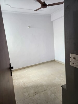 Room in 3 BHK Builder Floor at BPTP Parklands, Sector 76 – for Sale