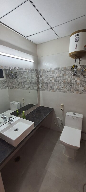 Team Area in 1 BHK Apartment at Paramount Golfforeste, Zeta I Greater Noida – for Rent