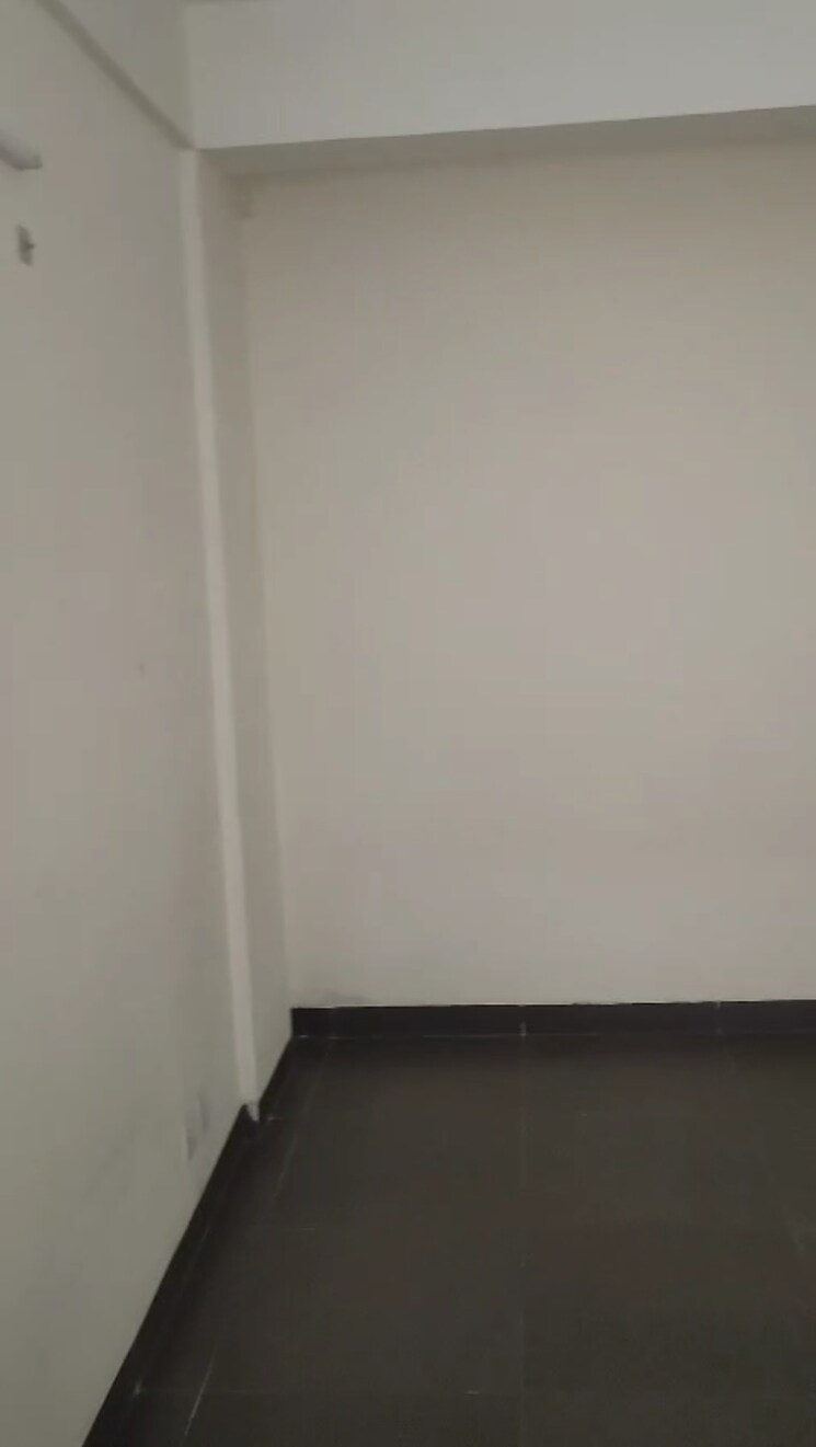 Other, wave city 2.5 Bedroom 194 Sq.Yd. Apartment In Wave City Ghaziabad 9108203