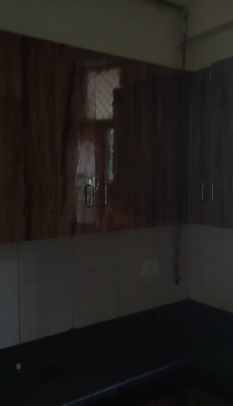 Kitchen, wave city 2.5 Bedroom 194 Sq.Yd. Apartment In Wave City Ghaziabad 9108203