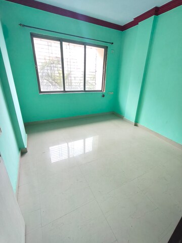 Room in 2 BHK Apartment at Osho Dhara Residency, Khadakpada – for Rent