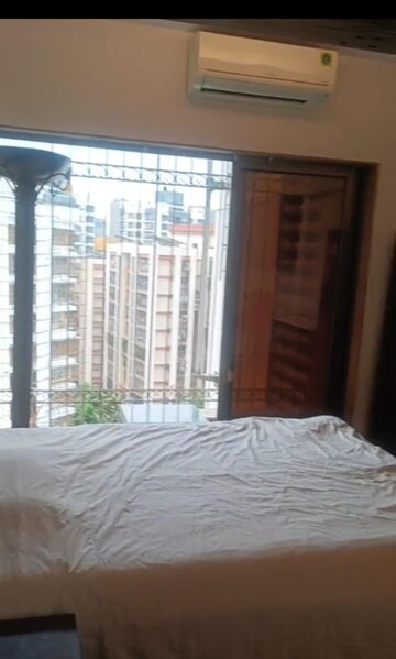 Bedroom in 3 BHK Apartment at Link Garden, Andheri West – for Rent