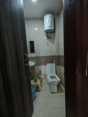 Bathroom in 1 RK Apartment at Katwaria Sarai – for Rent