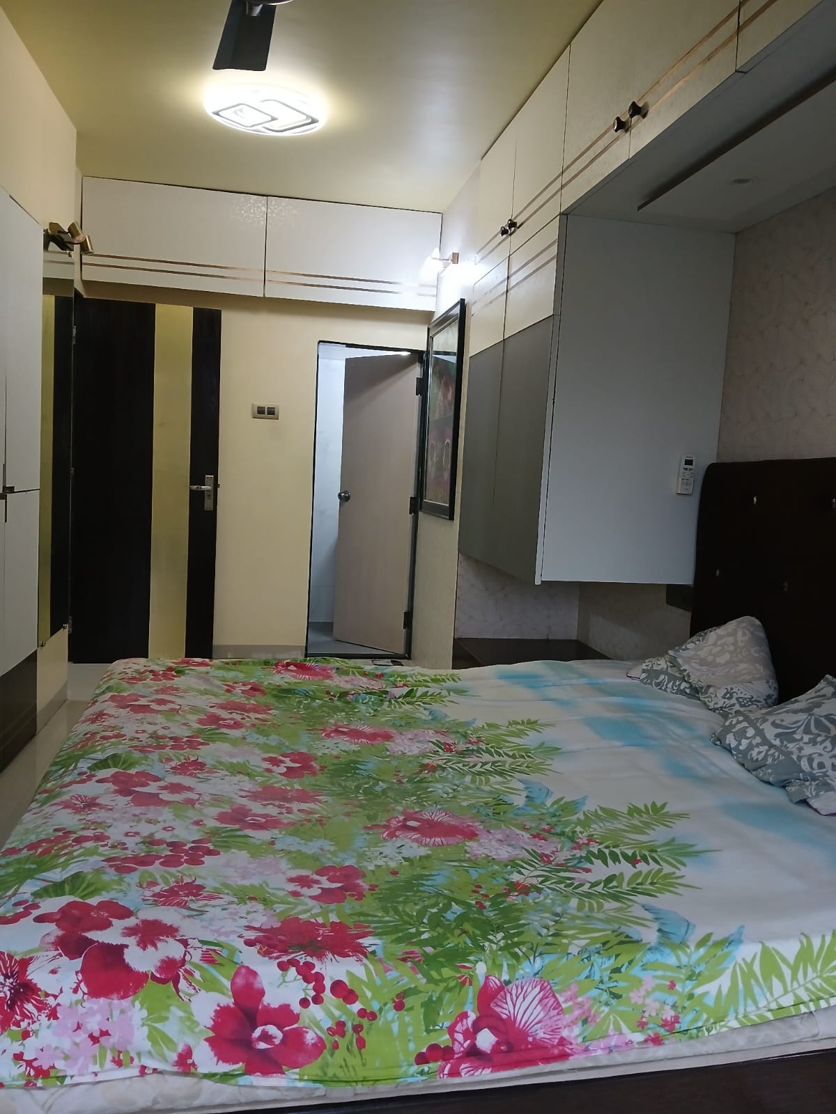 2 BHK Apartment For Rent in Haware Indraprastha Regency