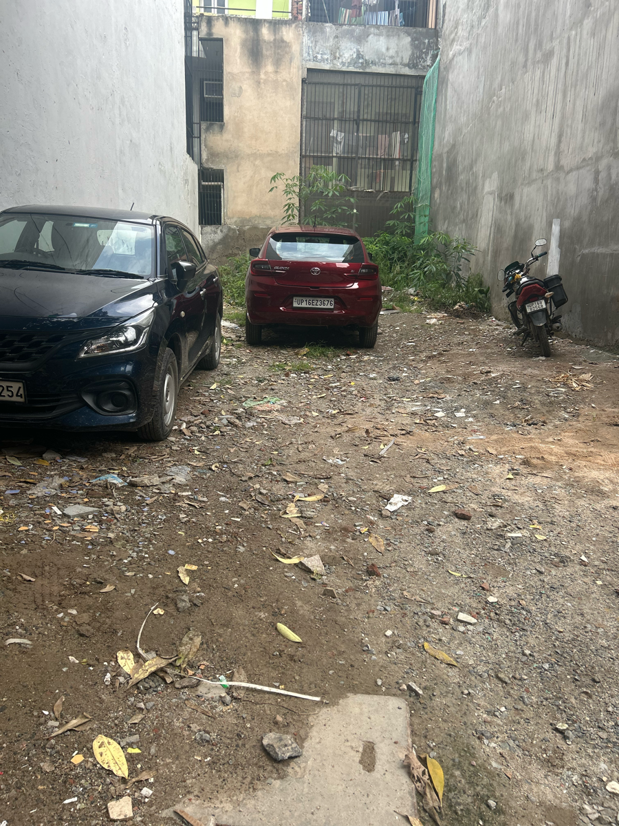 Plot For Sale in Noida Authority Plot 