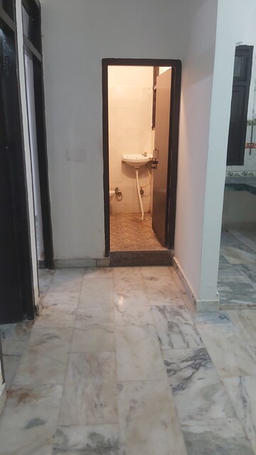 Kitchen in 1.5 BHK Builder Floor at Mayur Vihar – for Rent
