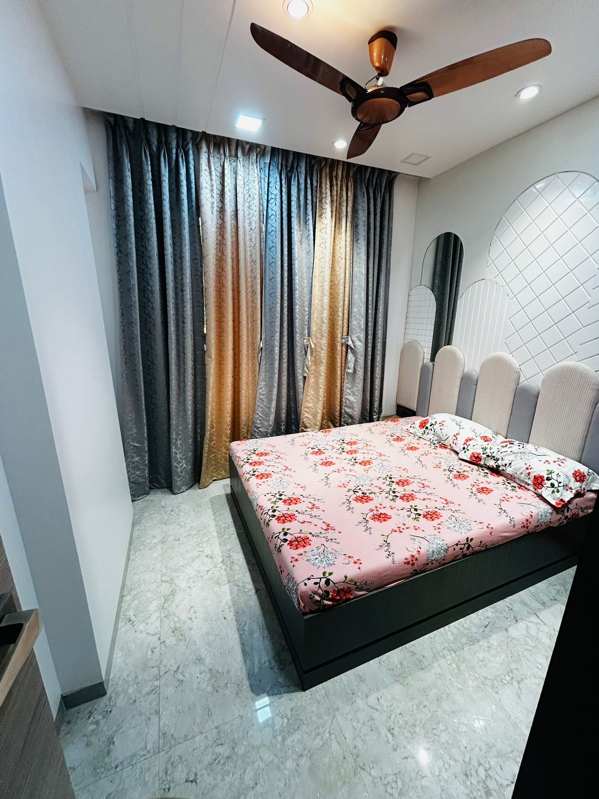 2 BHK Apartment For Sale in Satya Pine View