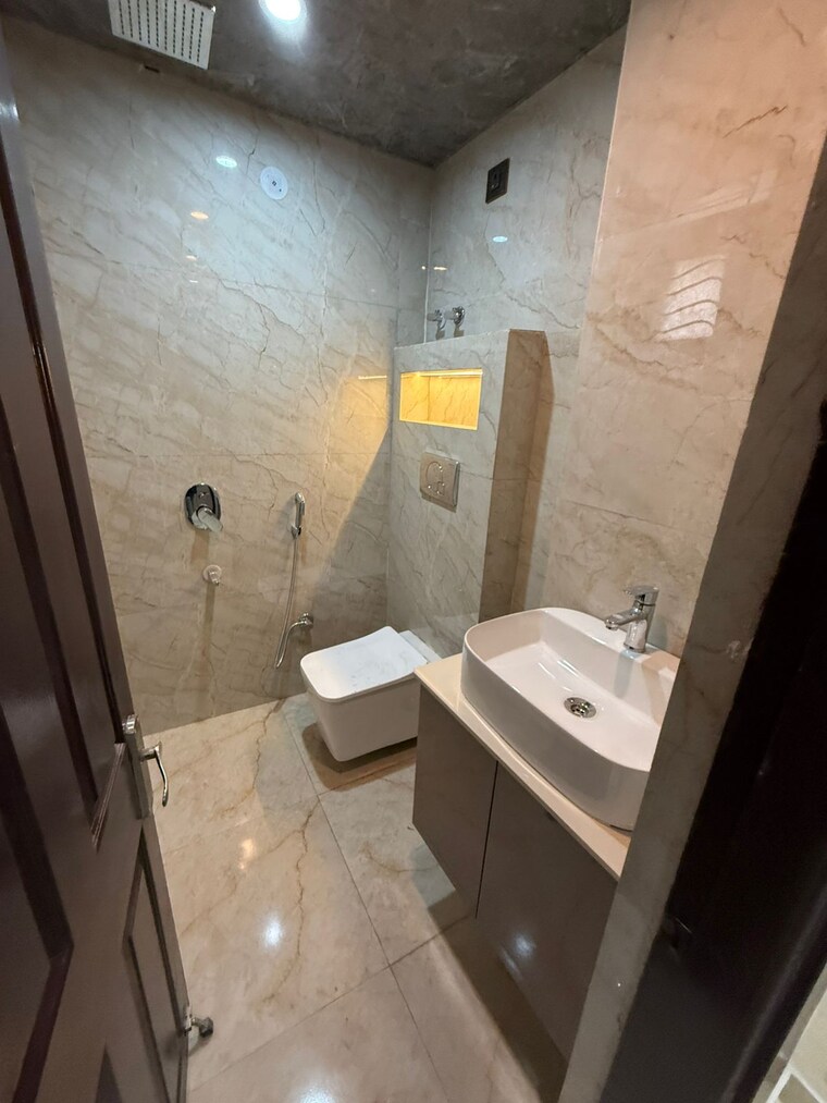 Bathroom, gyan khand ii 2 Bedroom 650 Sq.Ft. Builder Floor In Gyan Khand ii Ghaziabad 9108342