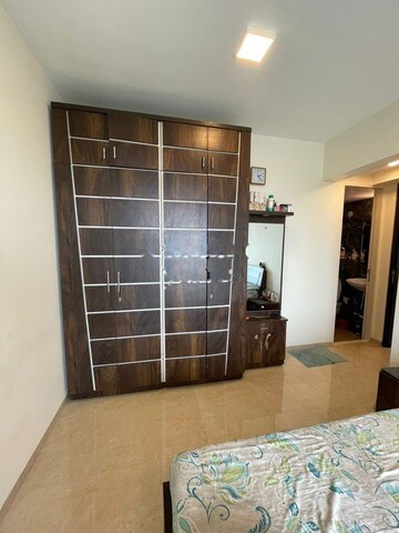 Furnished Amenities in 2 BHK Apartment at Dosti Eastern Bay, Wadala – for Rent