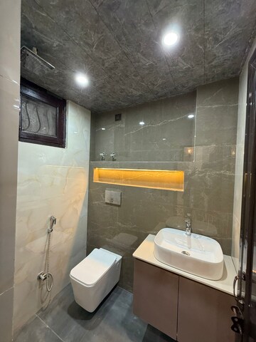 Attached Bathroom in 2 BHK Builder Floor at Gyan Khand ii – for Sale