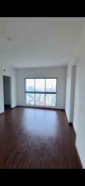 Room in 4 BHK Apartment at Raj Infinia, Malad West – for Sale