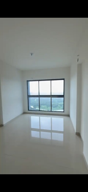Room in 4 BHK Apartment at Raj Infinia, Malad West – for Sale