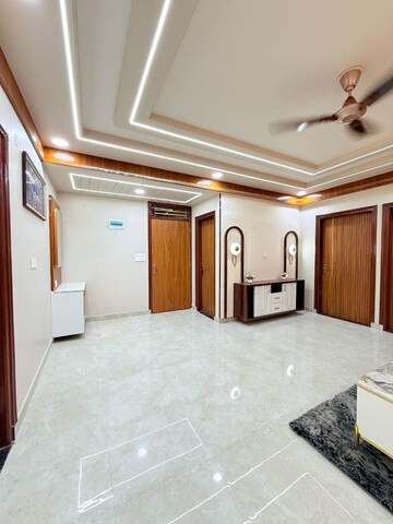 Bedroom in 3 BHK Apartment at Mansarovar Extension – for Rent