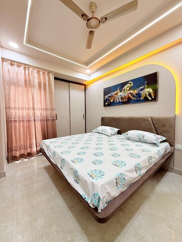 Bedroom in 3 BHK Apartment at Mansarovar Extension – for Rent