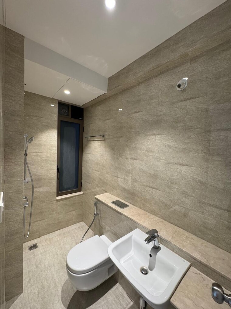 Bathroom, adani-ten-bkc 3 Bedroom 1236 Sq.Ft. Apartment In Bandra East Mumbai 9108380