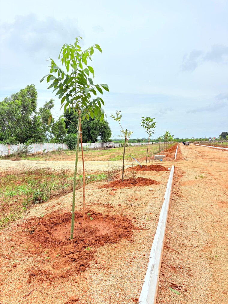 Nearby, esr-south-central  213 Sq.Yd. Plot In Subhanpur Hyderabad 9108390