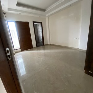 Room in 3 BHK Builder Floor at Sector 21d – for Sale