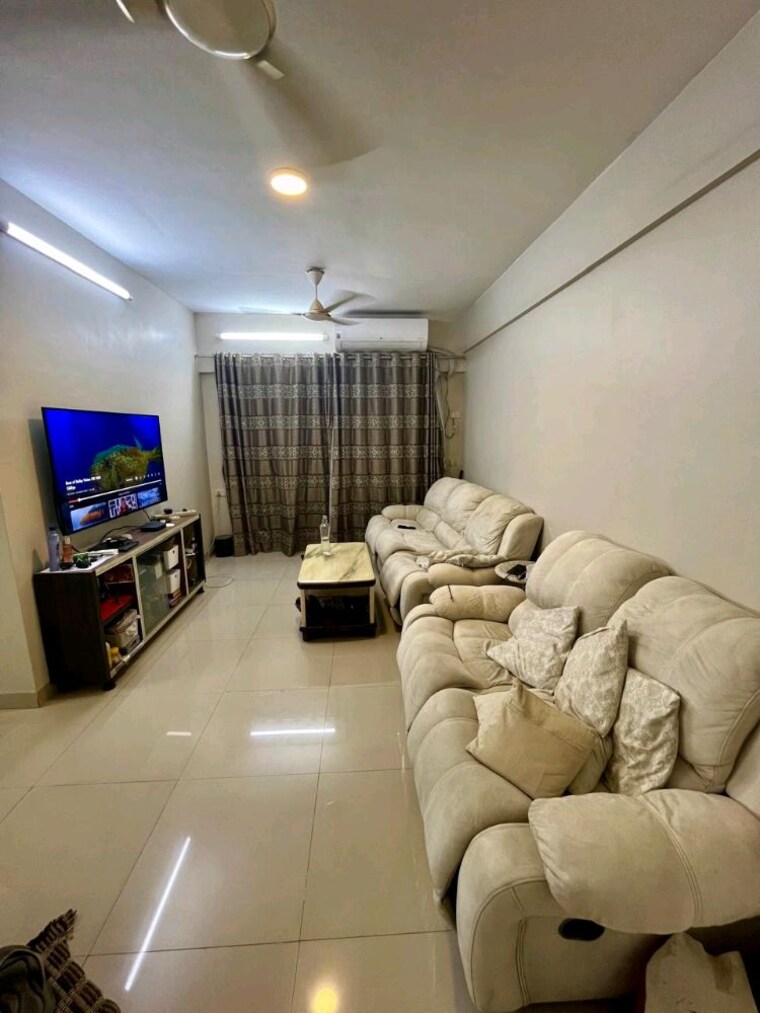 Living Room, raj-spaces-apartment 2 Bedroom 900 Sq.Ft. Apartment In Goregaon West Mumbai 9108402