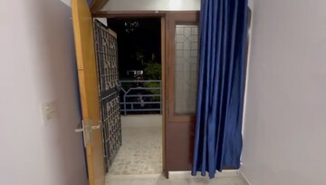 Staircase in 2 BHK Builder Floor at Green Park – for Rent