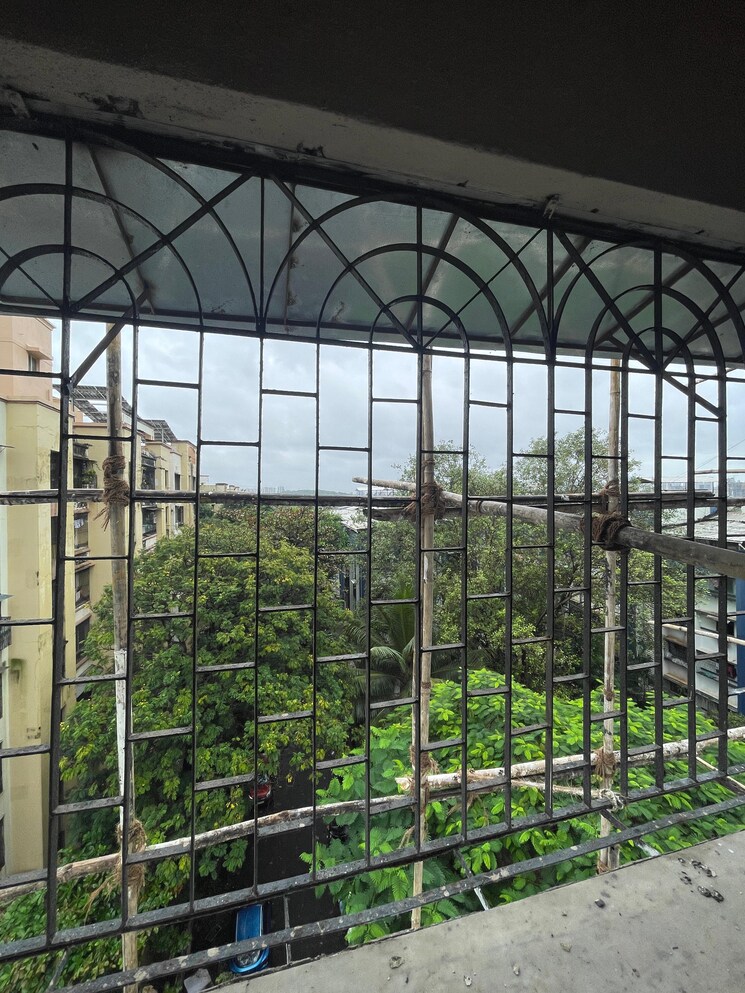 Balcony, sai-baba-complex-goregaon 2 Bedroom 850 Sq.Ft. Apartment In Goregaon East Mumbai 9108491