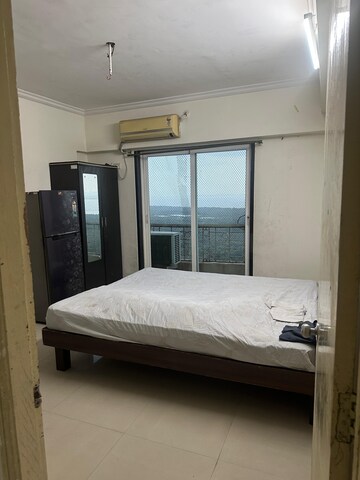 Bedroom in 6 BHK Apartment at Palm Beach Arcade, Sanpada – for Rent