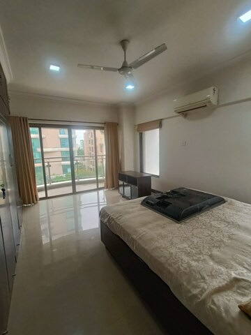 Bedroom in 3 BHK Apartment at Suraj CHS Juhu, Juhu – for Rent