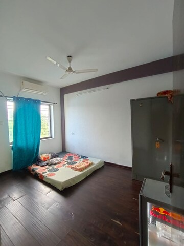 Room in 3 BHK Apartment at Capricorn Jewels, New Alipore – for Sale