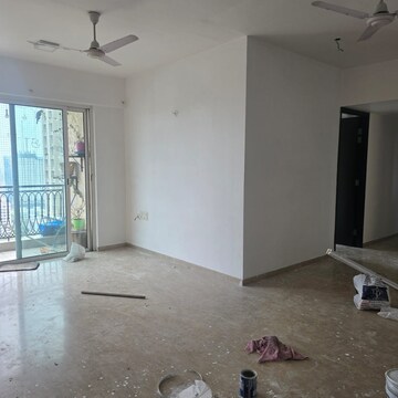 Room in 3 BHK Apartment at Hiranandani Heritage Rivona, Fateh Baug – for Rent