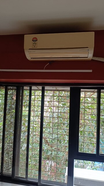 Room in 1 BHK Apartment at Lake Bloom, Powai – for Rent