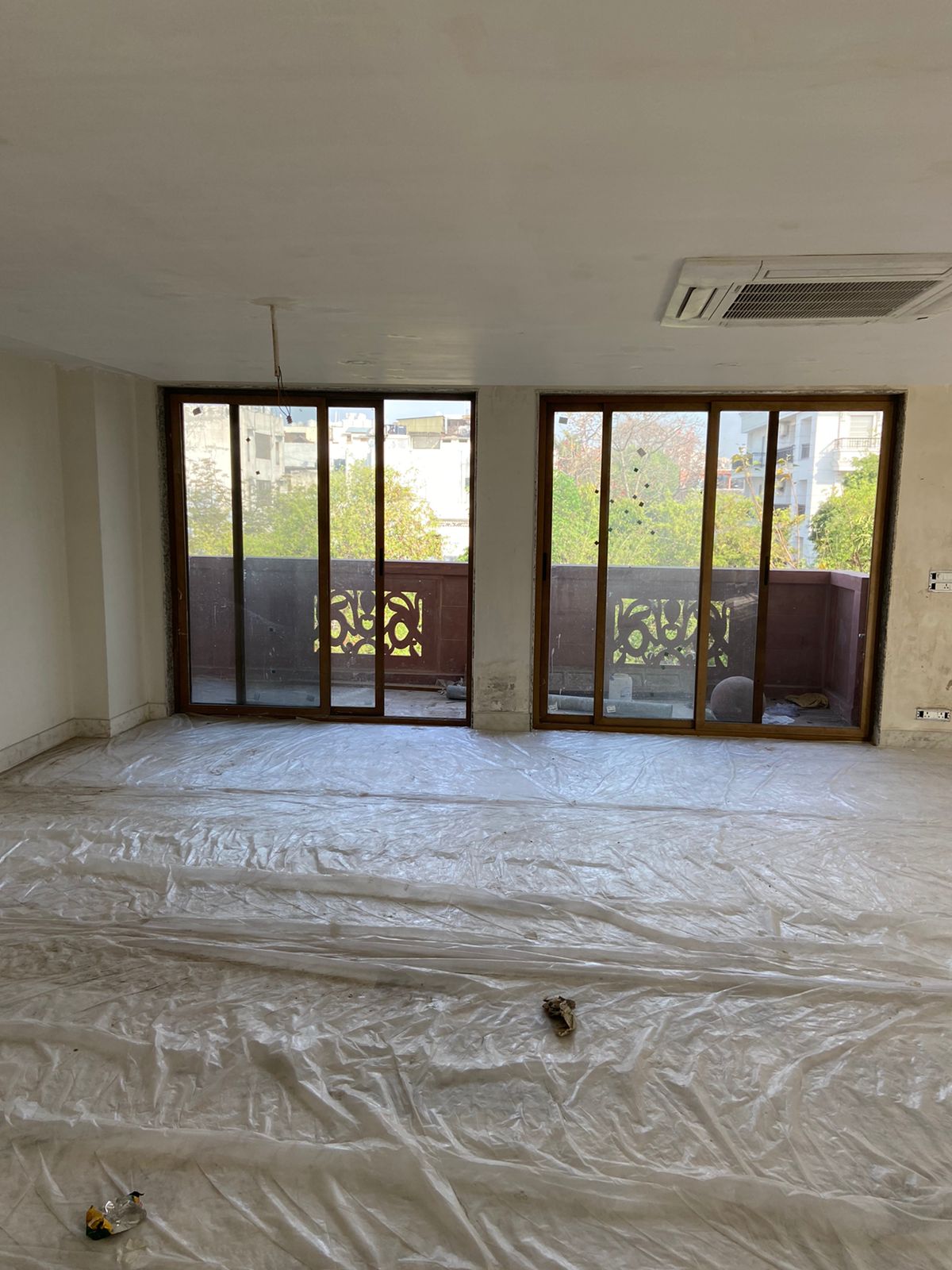 5 BHK + Servant Room Builder Floor For Rent in Anand Lok
